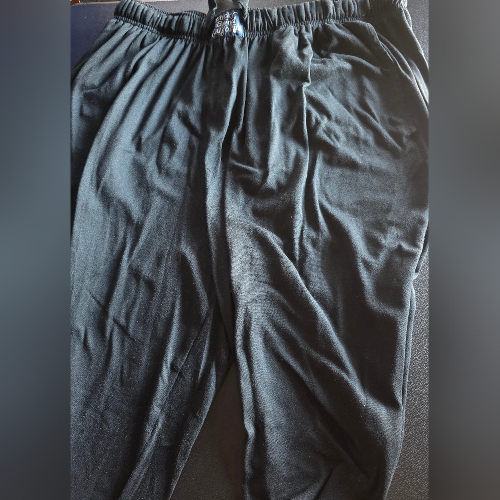 Gently Used Mens size Large Lucky Brand sleep wear in black